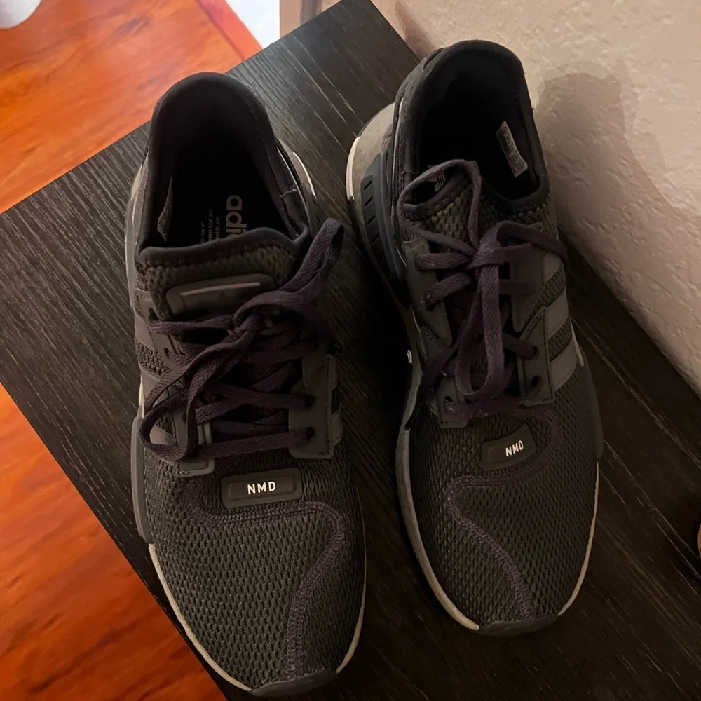 Adidas MND Men's Dark Gray Sneakers size 8 - Picture 4 of 7